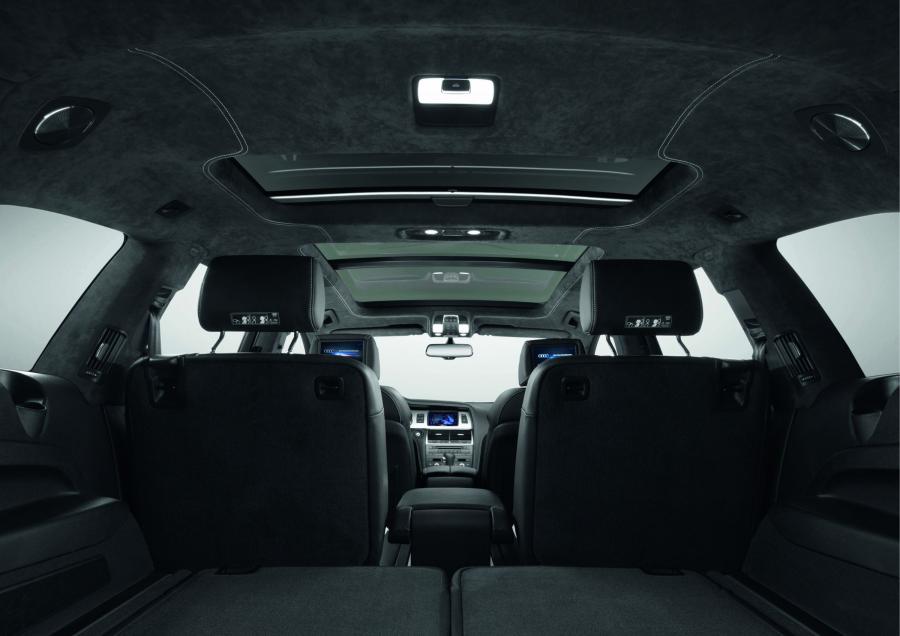 Багажник Audi Q7 V12 TDI Quattro (4L) 2008 года  (фото 39 из 73)